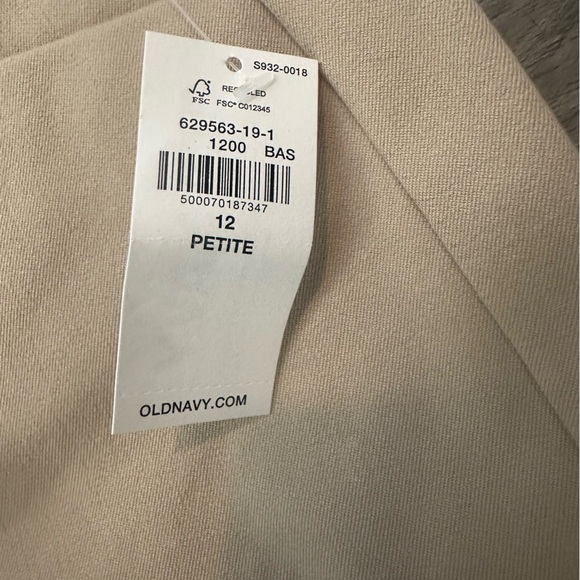 NWT! Old Navy High-Waisted Pixie Skinny Pants Tan in Women’s 12 Petite - Picture 10 of 12